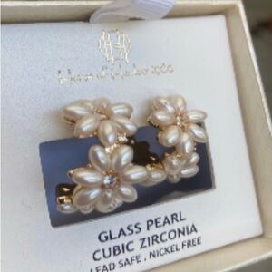New in Box House of Harlow 1960 Pearl and Gold Flower Earrings